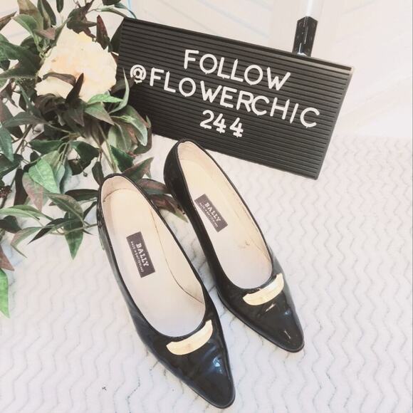 BALLY MADE ISN SWITZERLAND BLACK PATENT LEATHER PUMPS SIUZE 7M